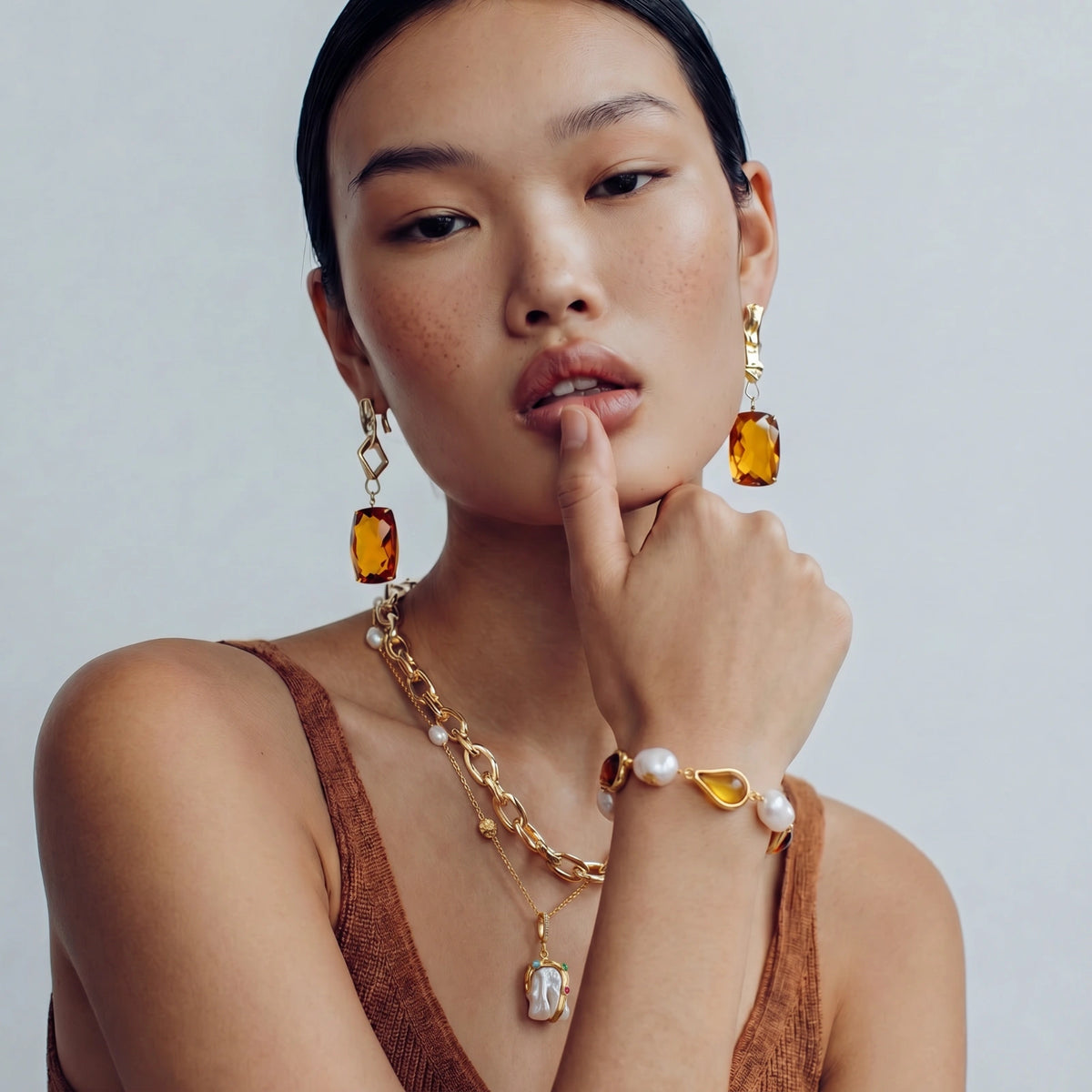 Golden Teardrop Bracelet | Tiffnity Design